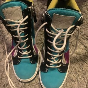 💯 authentic Giuseppe zanotti